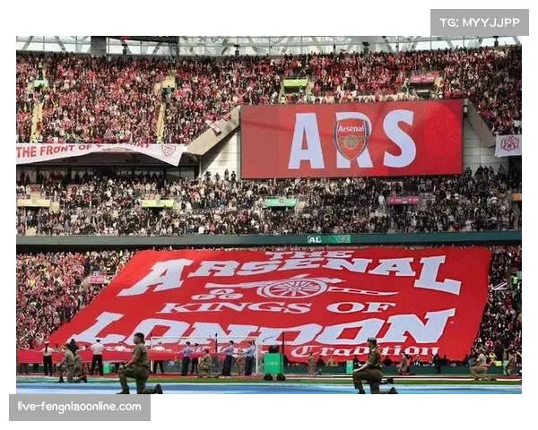 “英超全民星”活动在曼彻斯特启动，数千市民参与